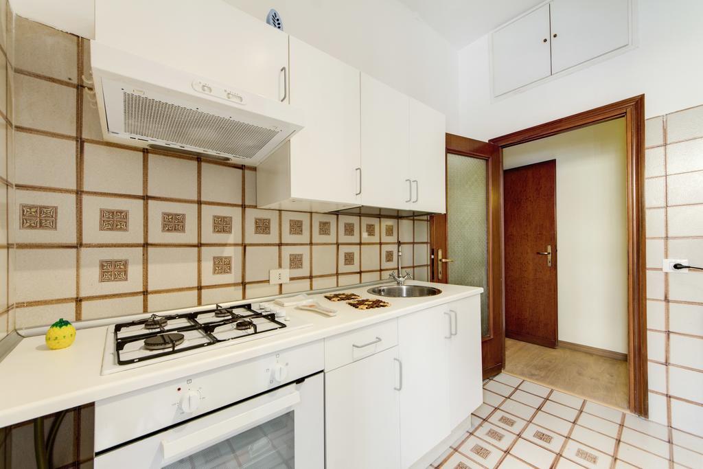 Apartment Colosseo Rome Ruang foto